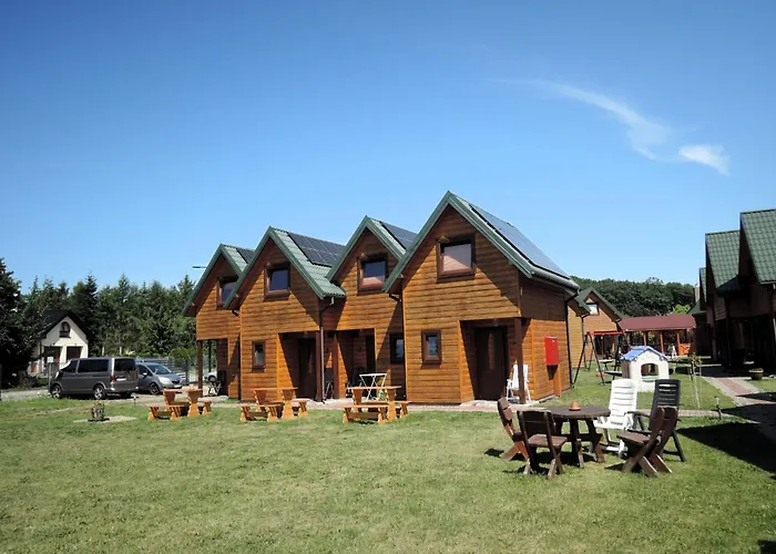 Modern Wood House In With A Terrace 레왈